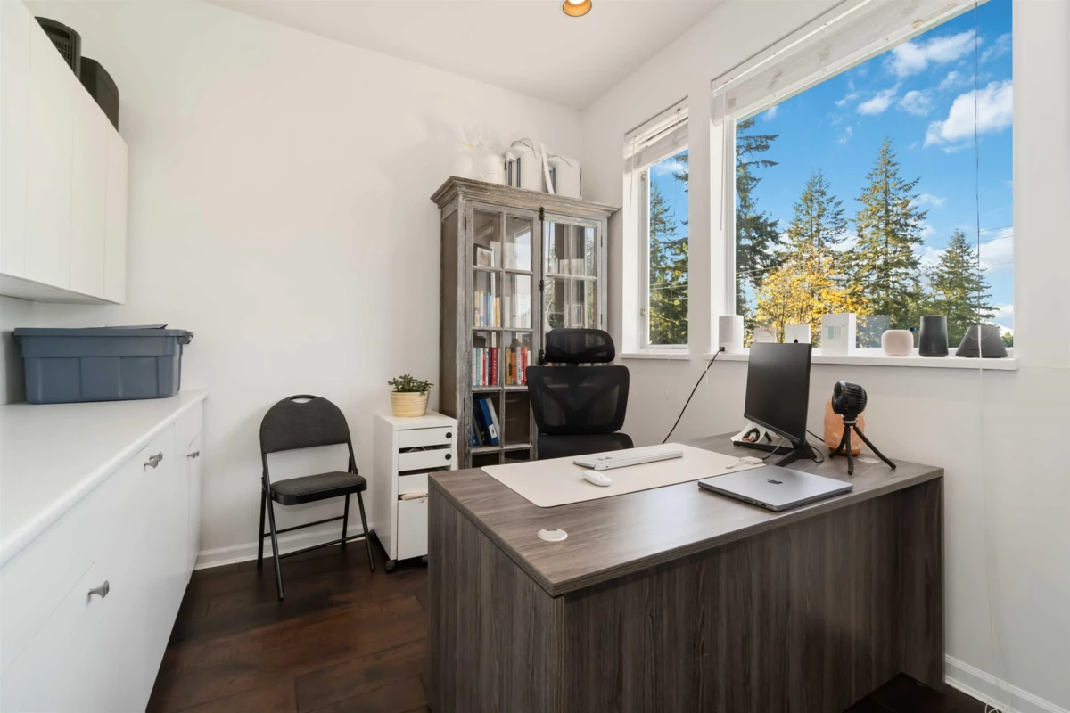 Bedroom 3 Photo of 456 Montroyal Boulevard, North Vancouver, BC