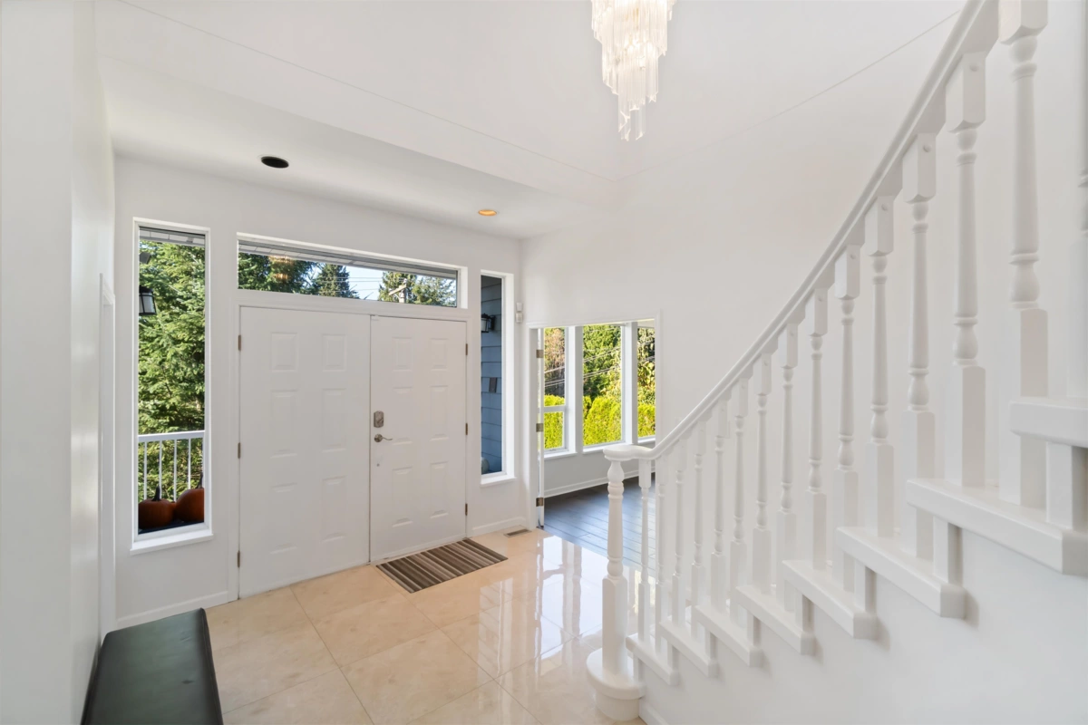 Kitchen Photo of 456 Montroyal Boulevard, North Vancouver, BC