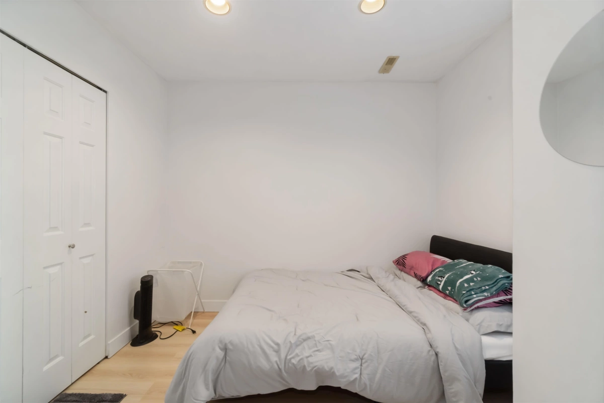 Outdoor Patio Photo of 456 Montroyal Boulevard, North Vancouver, BC