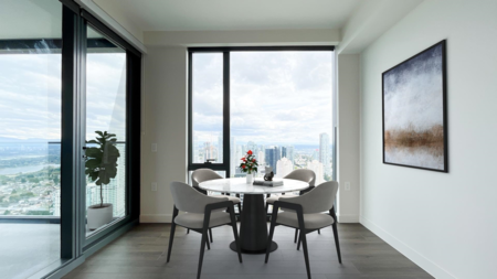 Kitchen Island Photo of 3908 5987 Wilson Avenue, Burnaby, BC