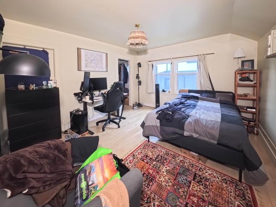 Primary Bedroom Photo of 5570 Balaclava Street, Vancouver, BC