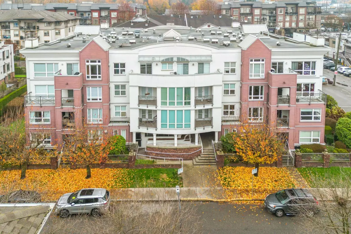 Garage Interior Photo of 307 2335 Whyte Avenue, Port Coquitlam, BC