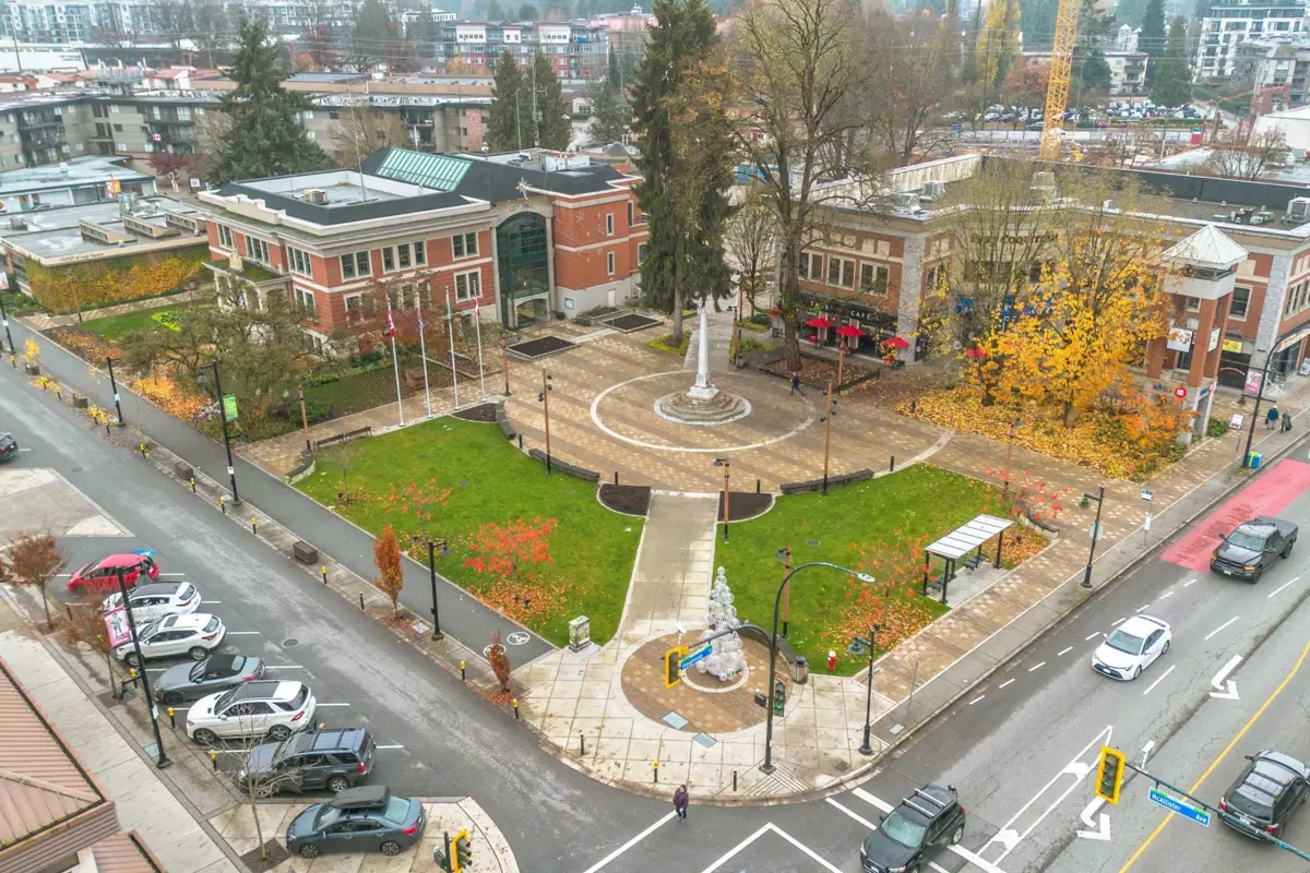Outdoor Deck Photo of 307 2335 Whyte Avenue, Port Coquitlam, BC