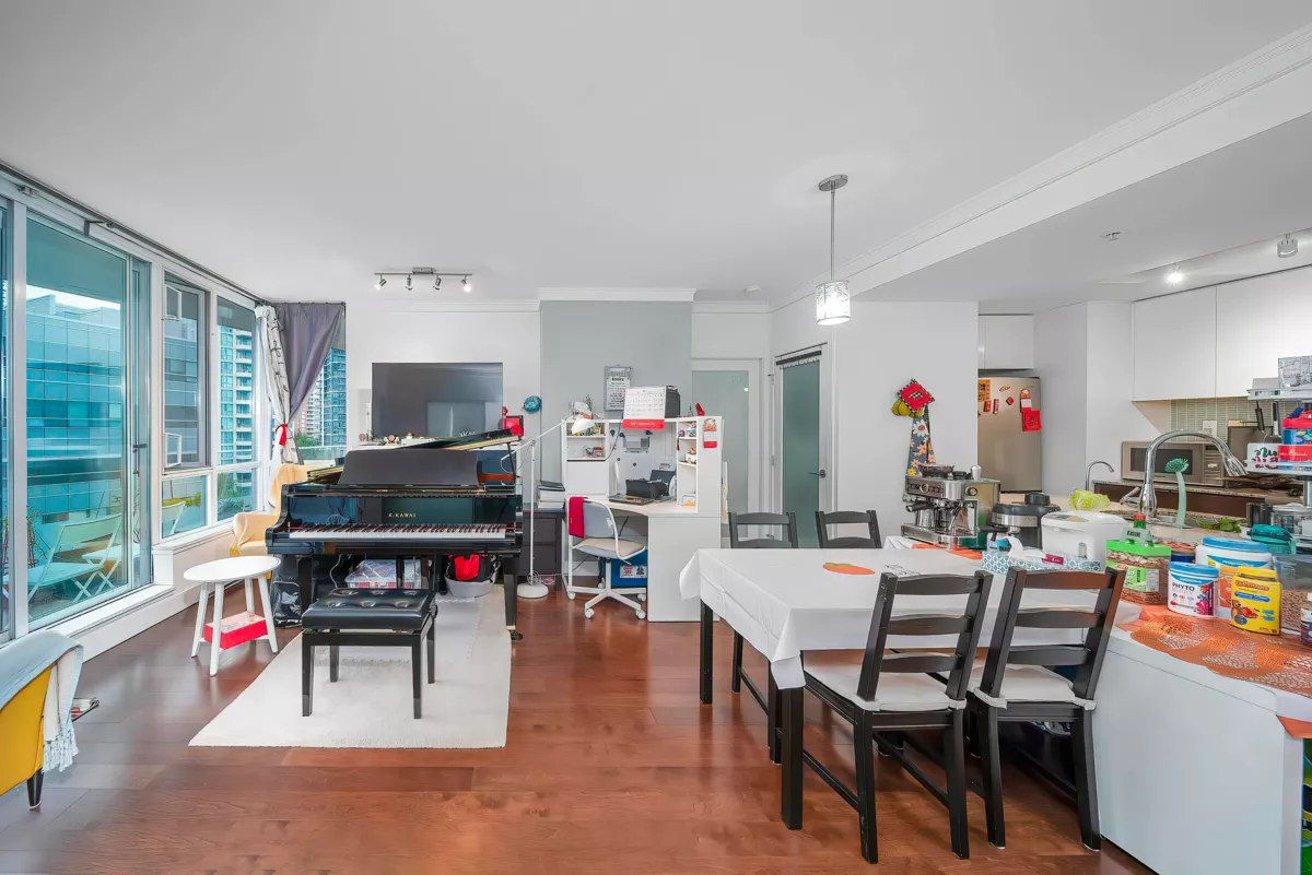 Primary Bathroom Photo of 709 4808 Hazel Street, Burnaby, BC