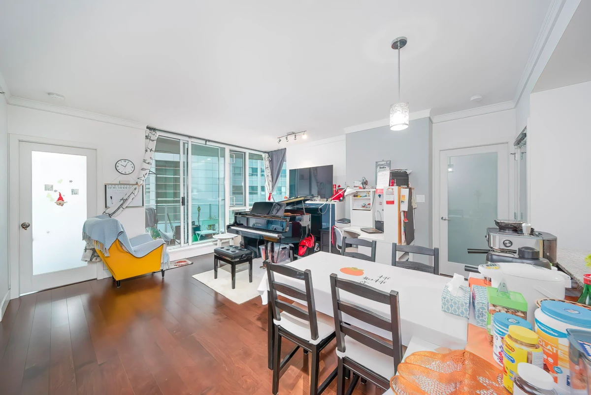 Walk-In Closet Photo of 709 4808 Hazel Street, Burnaby, BC