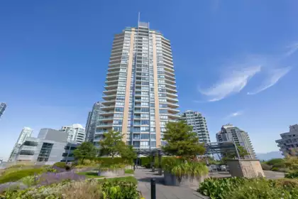 709 4808 Hazel Street, Burnaby, BC, Burnaby — Apartment/Condo for sale
