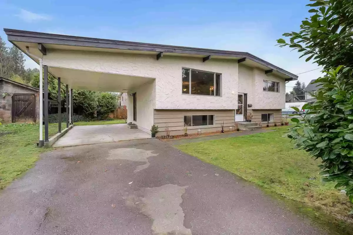 Aerial View of 31949 Silverdale Avenue, Mission, BC