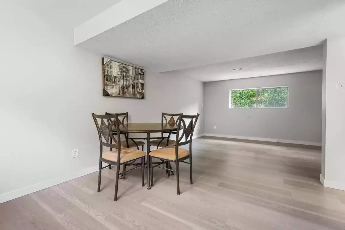 Garage Interior Photo of 31949 Silverdale Avenue, Mission, BC