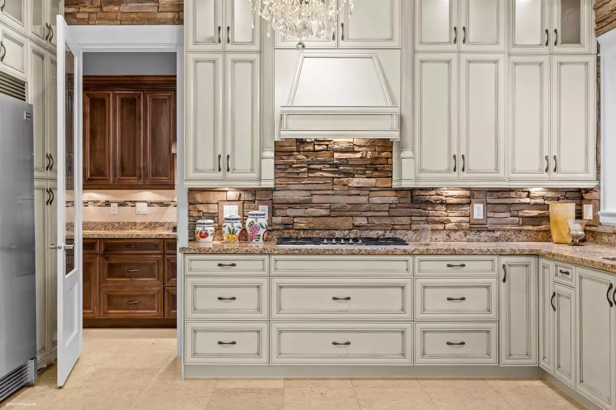 Breakfast Nook Photo of 11248 156a Street, Surrey, BC