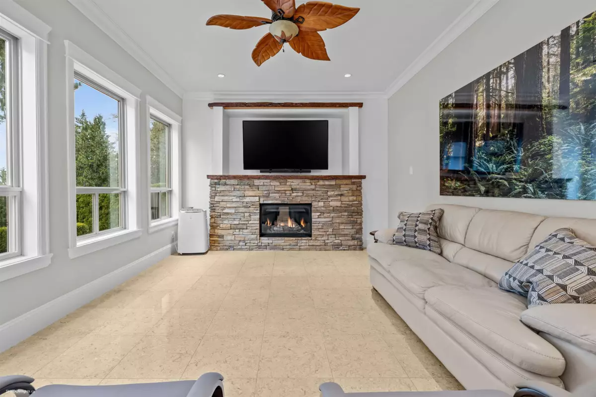 Dining Area Photo of 11248 156a Street, Surrey, BC