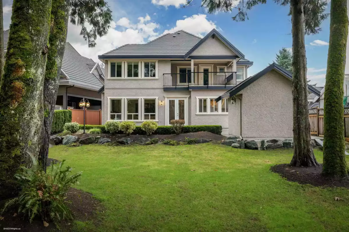 Hallway Photo of 11248 156a Street, Surrey, BC