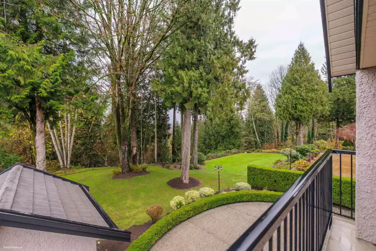 Powder Room Photo of 11248 156a Street, Surrey, BC