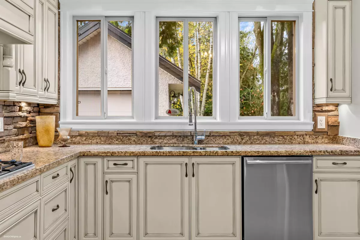 Primary Bedroom Photo of 11248 156a Street, Surrey, BC