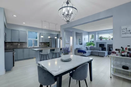 Kitchen Island Photo of 16515 60 Avenue, Surrey, BC