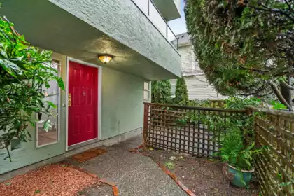 2 410 Mahon Avenue, North Vancouver, BC, North Vancouver — Townhouse for sale