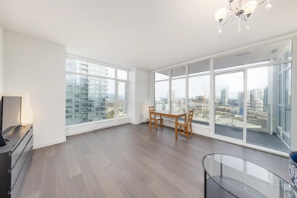 2110 4670 Assembly Way, Burnaby, BC