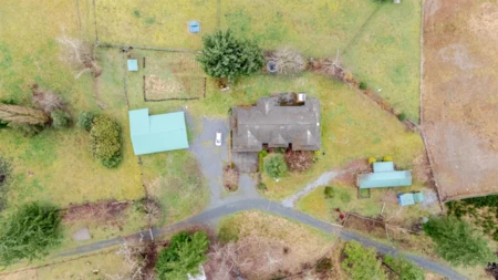40895 Henderson Road, Columbia Valley, BC, Columbia Valley — Single Family Residence for sale