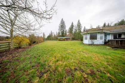 Outdoor Deck Photo of 40895 Henderson Road, Columbia Valley, BC