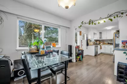 Breakfast Nook Photo of 673 Lowell Court, Coquitlam, BC