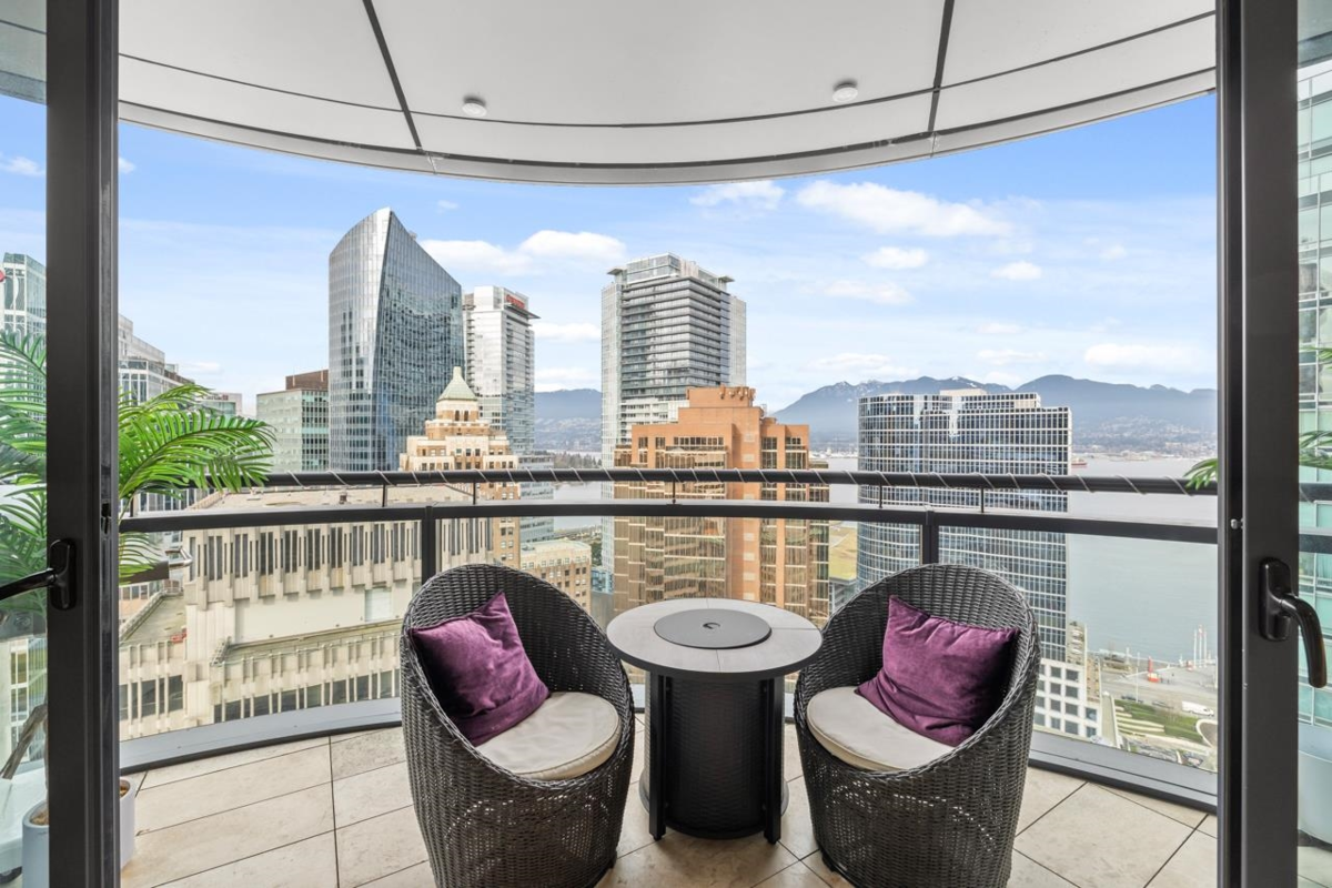 Powder Room Photo of 2306 838 W Hastings Street, Vancouver, BC