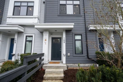 109 15235 Sitka Drive, Surrey, BC, Surrey — Townhouse for sale
