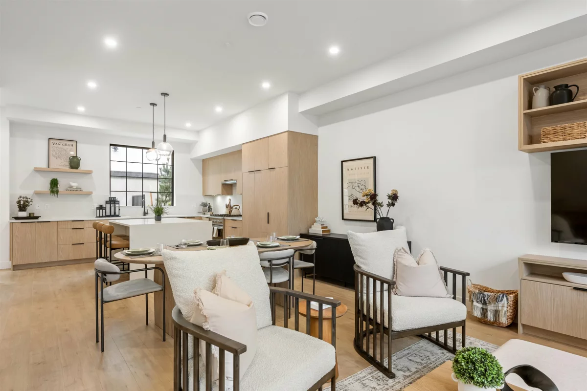 Living Room Photo of 19750 76 Avenue, Langley, BC