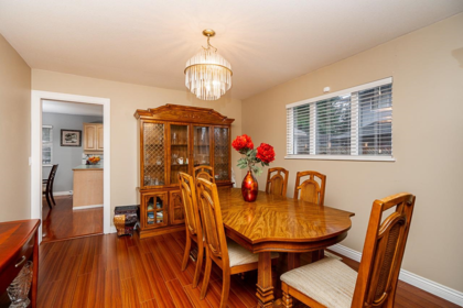 Kitchen Island Photo of 13732 58 Avenue, Surrey, BC