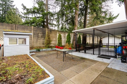 Staircase Photo of 13732 58 Avenue, Surrey, BC