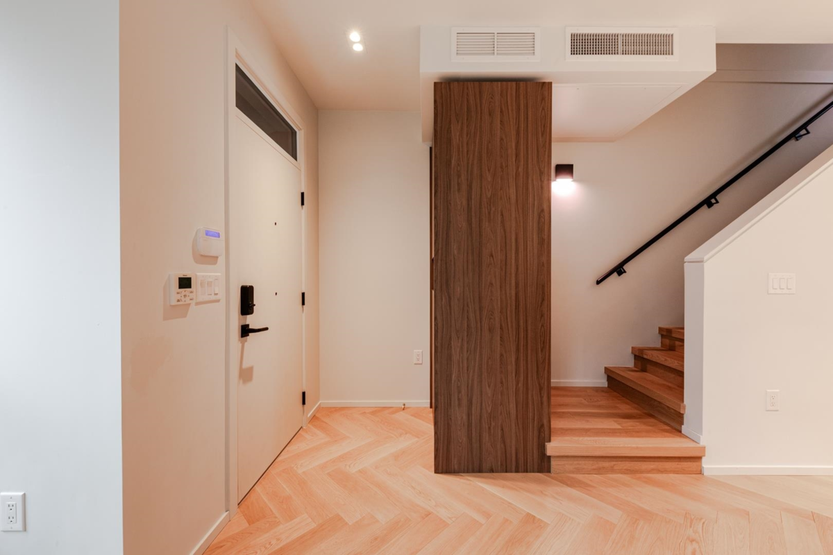 Dining Area Photo of 131 765 W 49th Avenue, Vancouver, BC