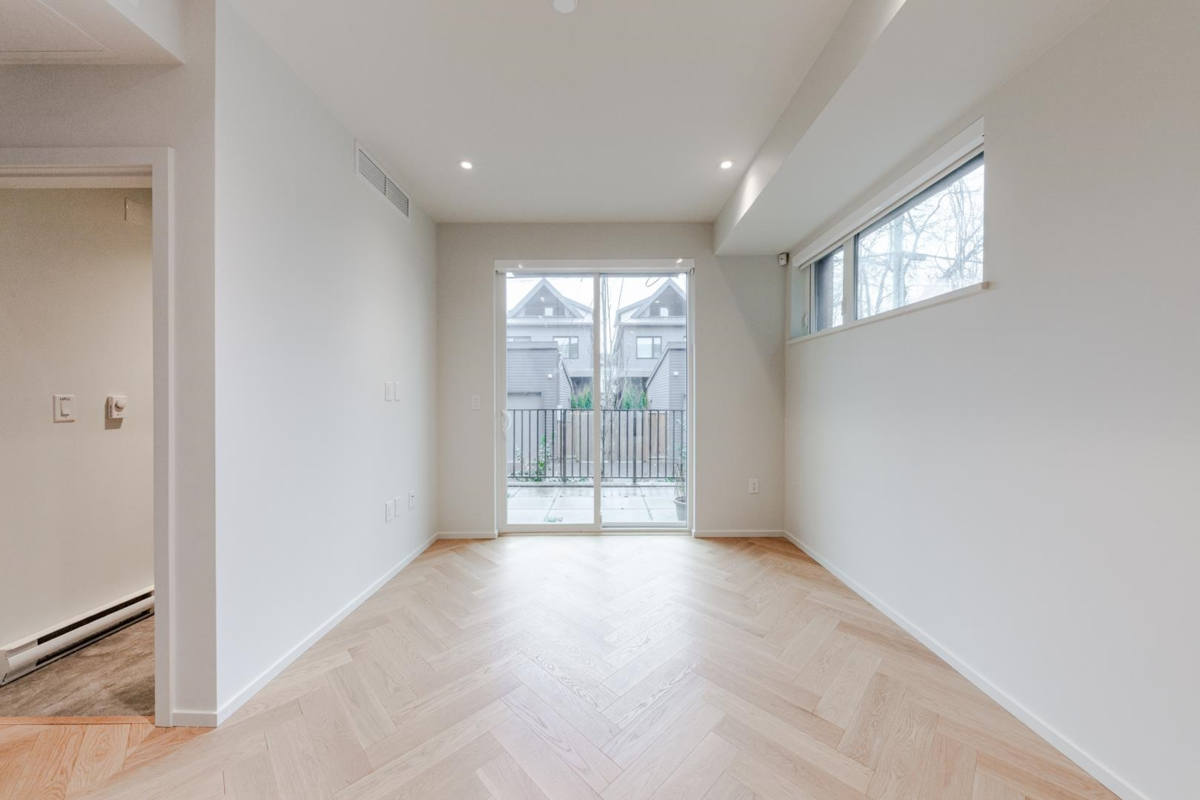 Primary Bathroom Photo of 131 765 W 49th Avenue, Vancouver, BC