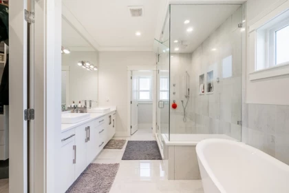 Laundry Room Photo of 15699 77b Avenue, Surrey, BC