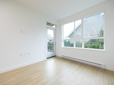 Office / Den Photo of 105 723 Grover Avenue, Coquitlam, BC