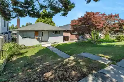 5755 Dumfries Street, Vancouver, BC, Knight — 4 bed single family residence for sale