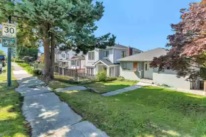 5755 Dumfries Street, Vancouver, BC, Vancouver — Single Family Residence for sale
