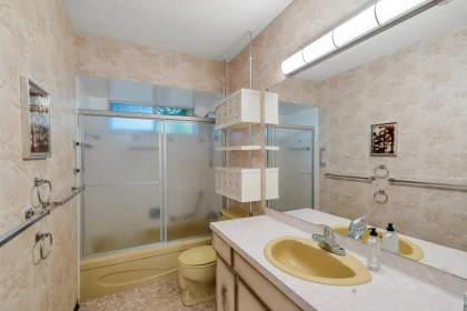 Walk-In Closet Photo of 11138 84b Avenue, Delta, BC