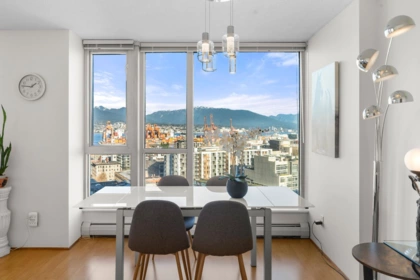 1702 183 Keefer Place, Vancouver, BC, Vancouver — Apartment/Condo for sale