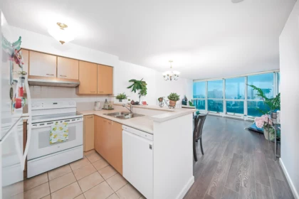 Kitchen Photo of 2103 6088 Willingdon Avenue, Burnaby, BC