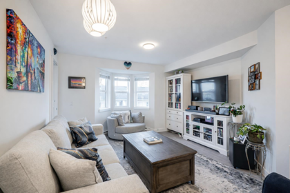 Kitchen Photo of 202 19730 56 Avenue, Langley, BC