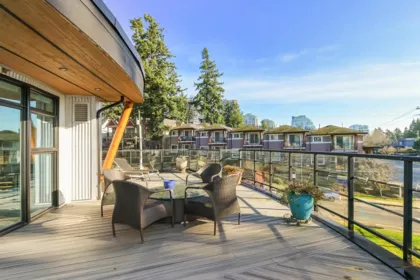 Basement Recreation Room Photo of 418 14855 Thrift Avenue, White Rock, BC