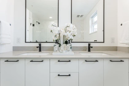 Guest Bathroom Photo of 20075 85 Avenue, Langley, BC