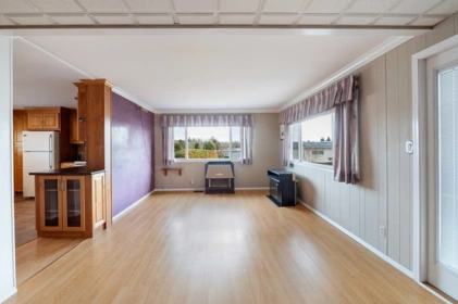 Kitchen Photo of 15810 Norfolk Road, Surrey, BC