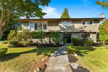 5237 Belair Drive, Tsawwassen, BC, Tsawwassen — Single Family Residence for sale