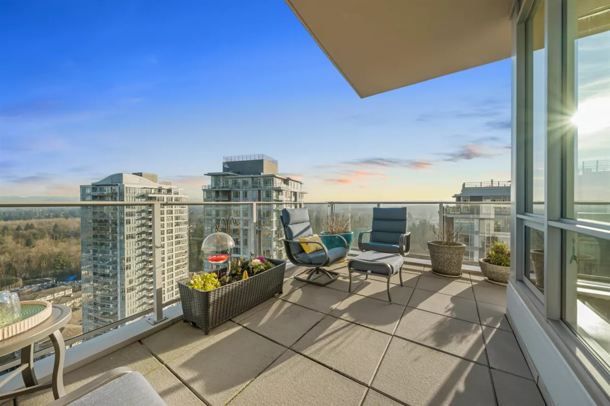 Office / Den Photo of 2903 3093 Windsor Gate, Coquitlam, BC