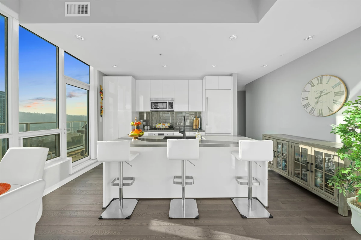 Walk-In Closet Photo of 2903 3093 Windsor Gate, Coquitlam, BC