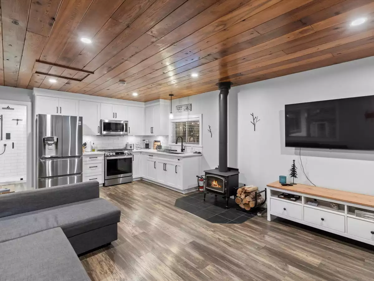 Dining Area Photo of 5102 Paulsen Road, Chilliwack, BC
