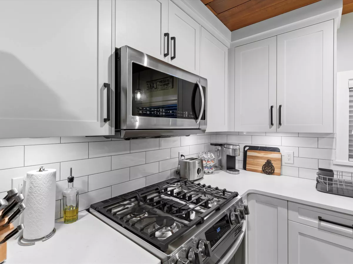 Walk-In Closet Photo of 5102 Paulsen Road, Chilliwack, BC