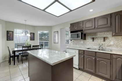 Mudroom Photo of 6378 124 Street, Surrey, BC