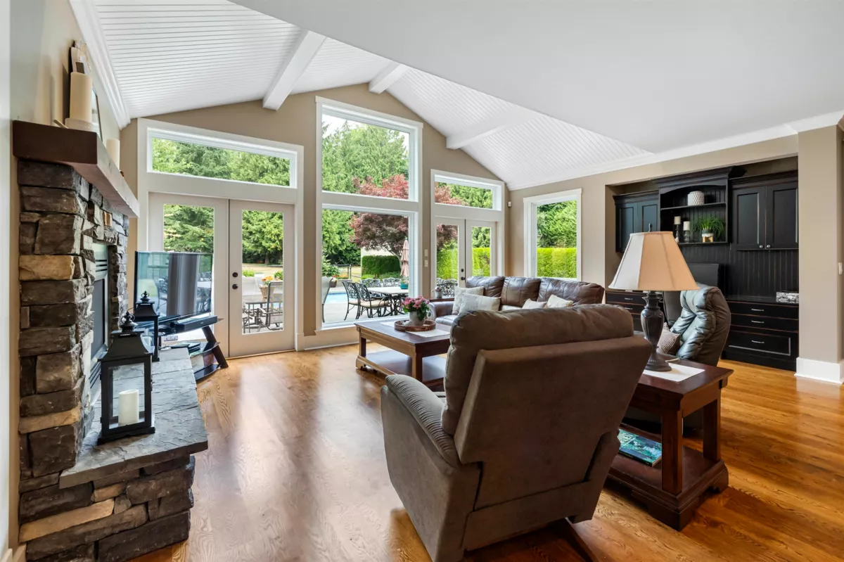 Breakfast Nook Photo of 21949 6 Avenue, Langley, BC