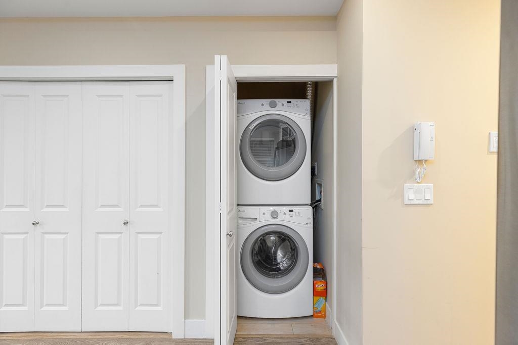 Powder Room Photo of 201 4577 Slocan Street, Vancouver, BC