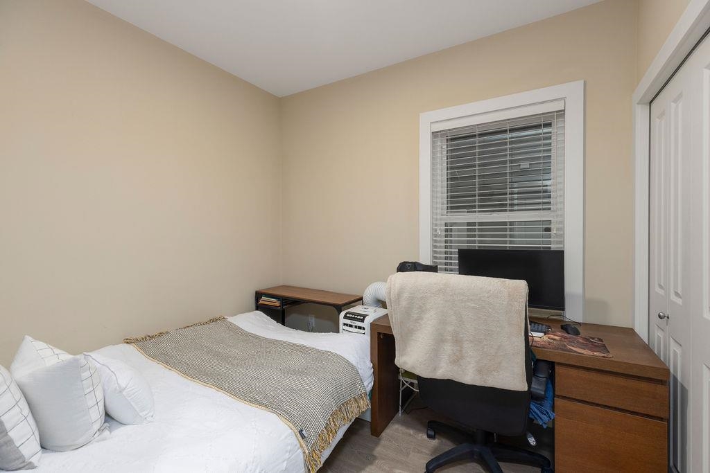 Walk-In Closet Photo of 201 4577 Slocan Street, Vancouver, BC